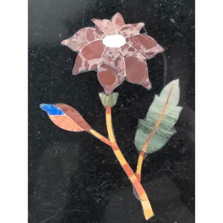Marble plate with flower in pietra dura marquetry