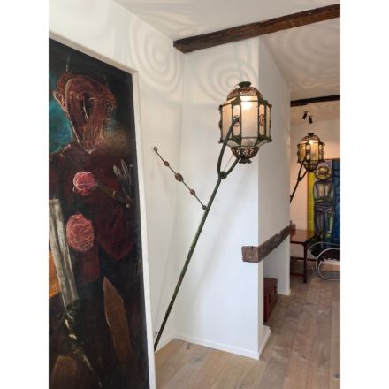 Italian Art Deco lamp in wrought iron mounted on a pole