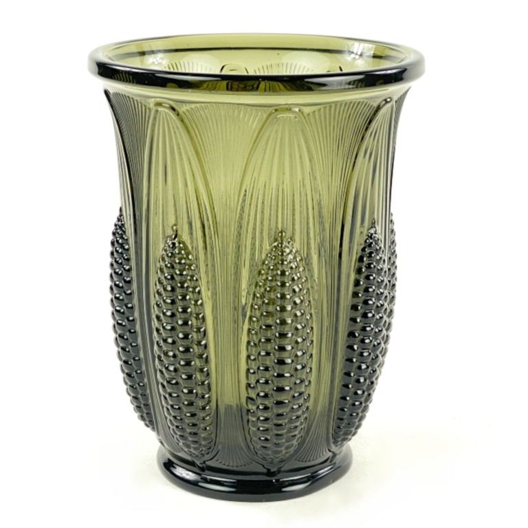 Green Deco vase Luxval by Val Saint Lambert model N° 28 catalogue of 1935 - Sophistic